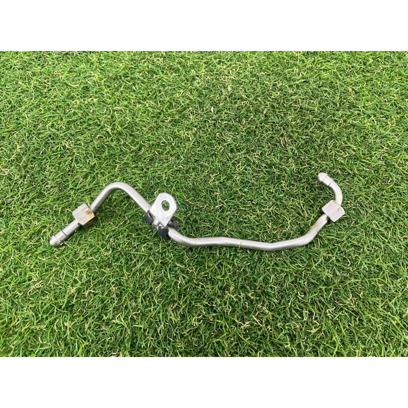 Паливна трубка (паливна система) BMW 3-series E93 2008 3.0 N54 13537536566