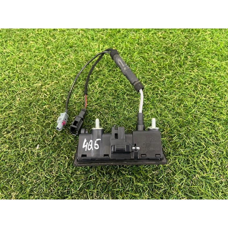 Кнопка открывания крышки багажника (электрика / кнопки) AUDI Q5 8R 2012 3.2 CALB 5N0827566AA