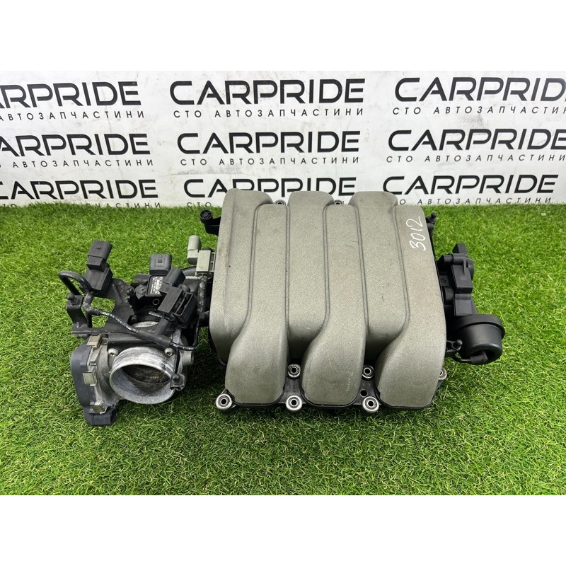 Коллектор впускной (впускная система) AUDI Q5 8R 2012 3.2 CALB 06E133210M