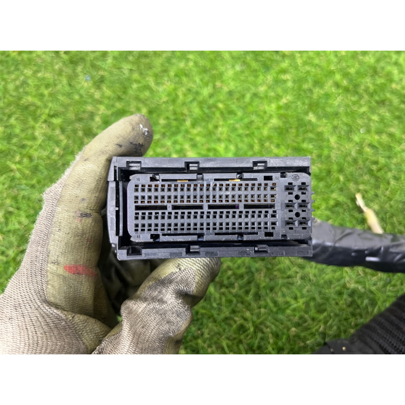 Проводка моторная (электрика двигателя) AUDI Q5 8R 2012 3.2 CALB 8K1971072KQ