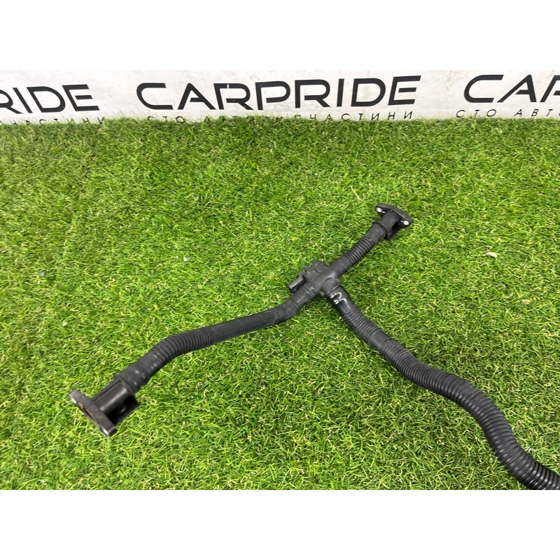 Трубка насоса вторичного воздуха (двигатель и элементы) AUDI Q5 8R 2012 3.2 CALB 06E133817K