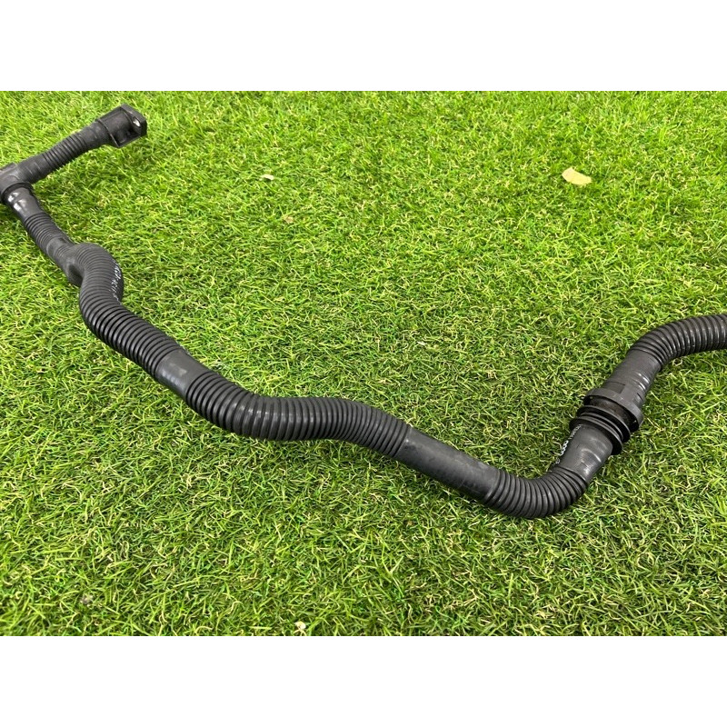 Трубка насоса вторичного воздуха (двигатель и элементы) AUDI Q5 8R 2012 3.2 CALB 06E133817K