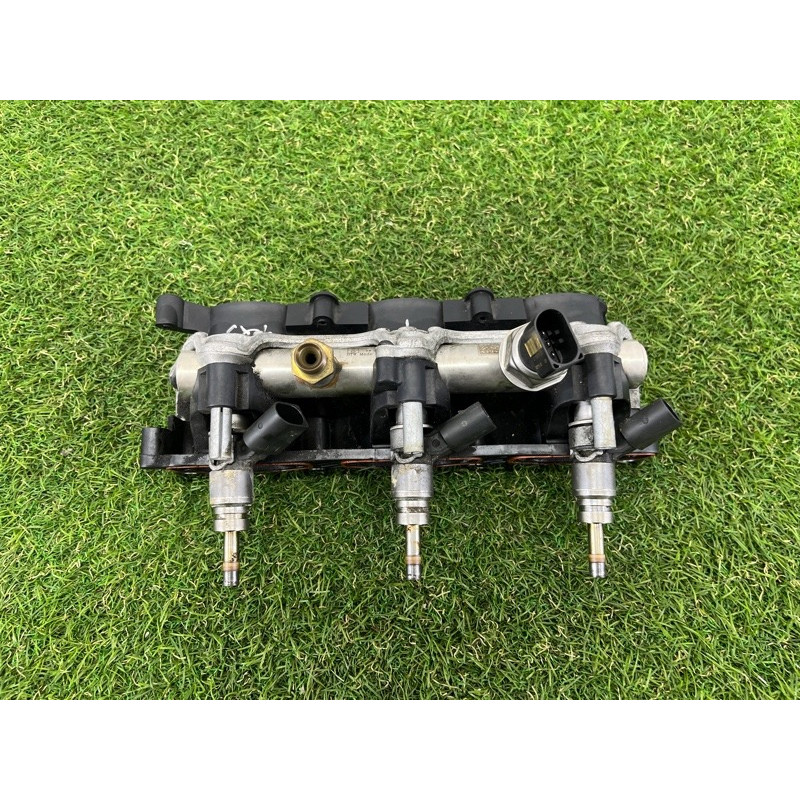 Коллектор впускной (впускная система) AUDI Q5 8R 2012 3.2 CALB 06E133125D