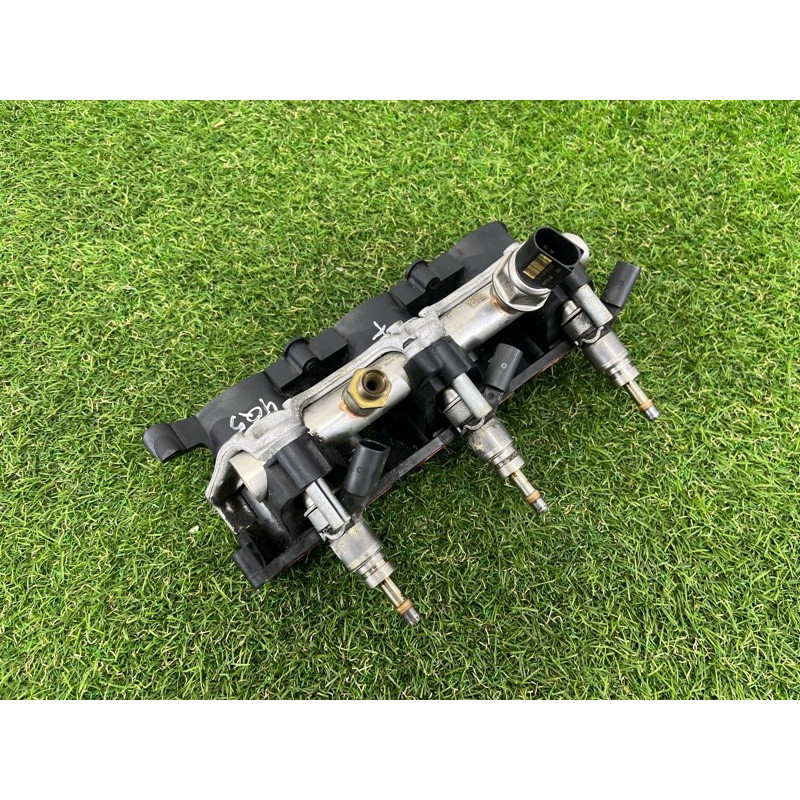 Коллектор впускной (впускная система) AUDI Q5 8R 2012 3.2 CALB 06E133125D