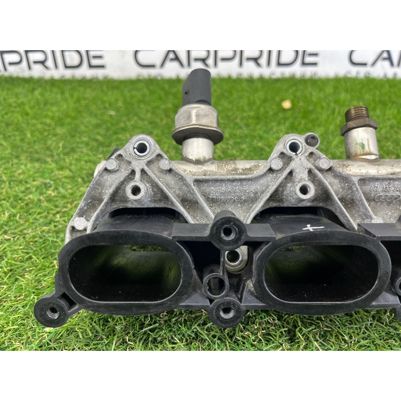 Коллектор впускной (впускная система) AUDI Q5 8R 2012 3.2 CALB 06E133125D