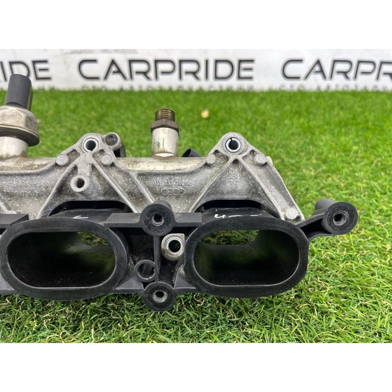 Коллектор впускной (впускная система) AUDI Q5 8R 2012 3.2 CALB 06E133125D