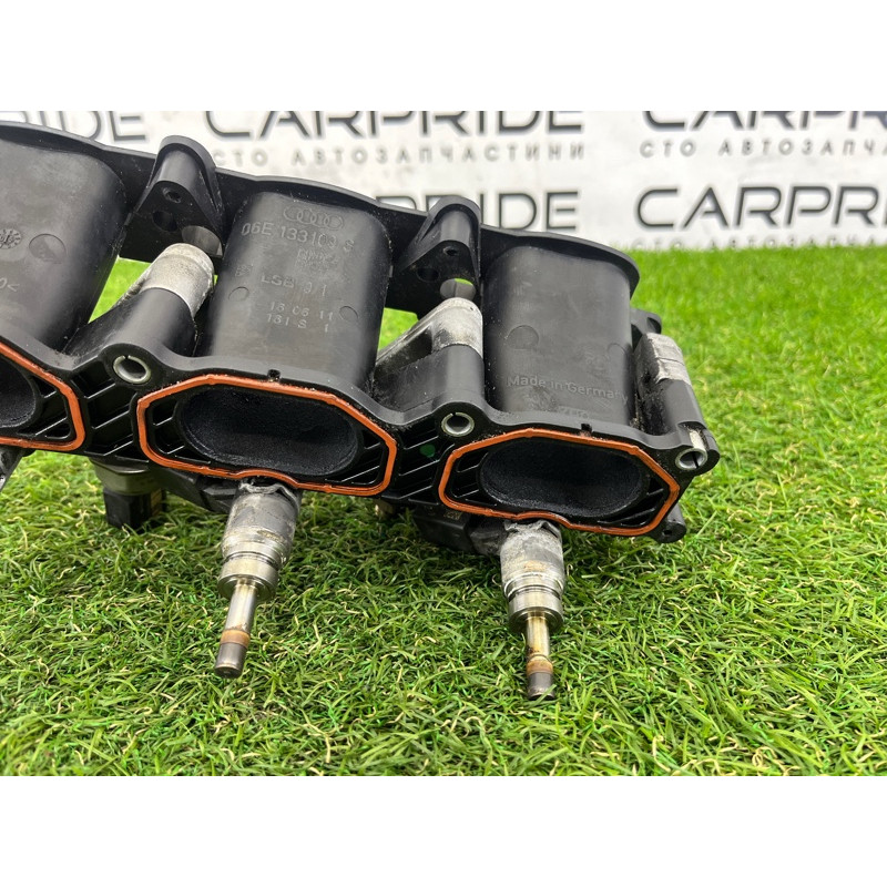 Коллектор впускной (впускная система) AUDI Q5 8R 2012 3.2 CALB 06E133125D