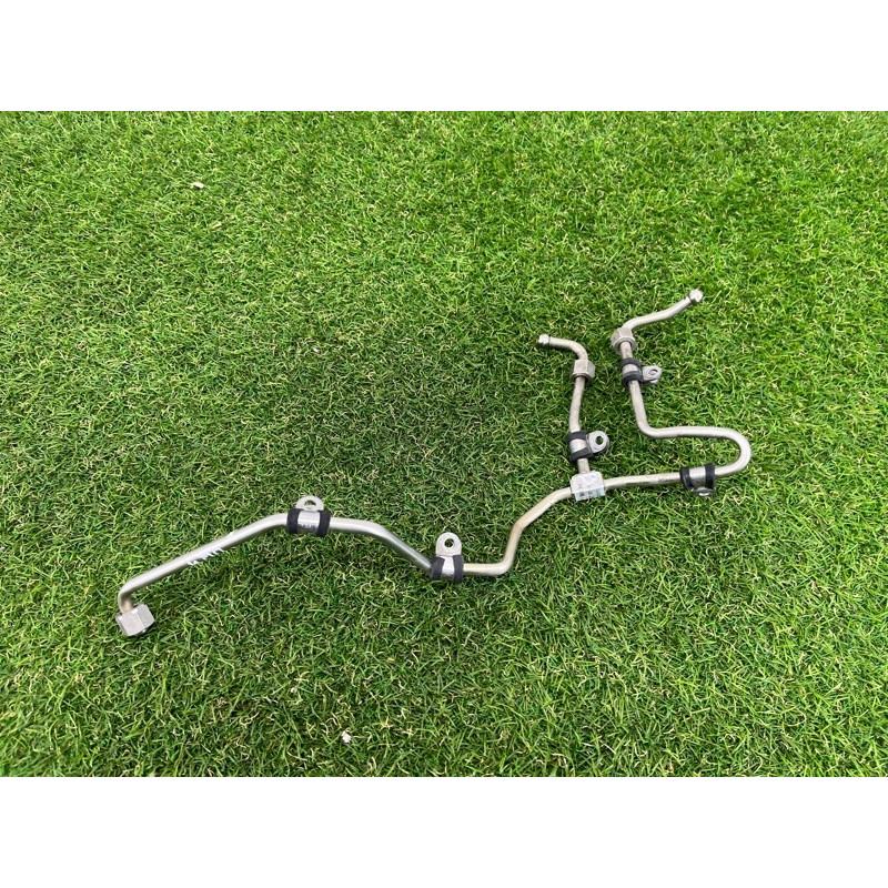 Трубка топливная (топливная система) AUDI Q5 8R 2012 3.2 CALB 06E127501AB