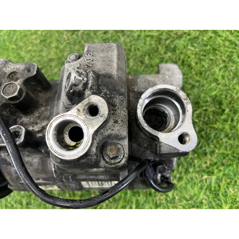 Компрессор кондиционера (отопление и кондиционирование) AUDI Q5 8R 2012 3.2 CALB 8K0260805K