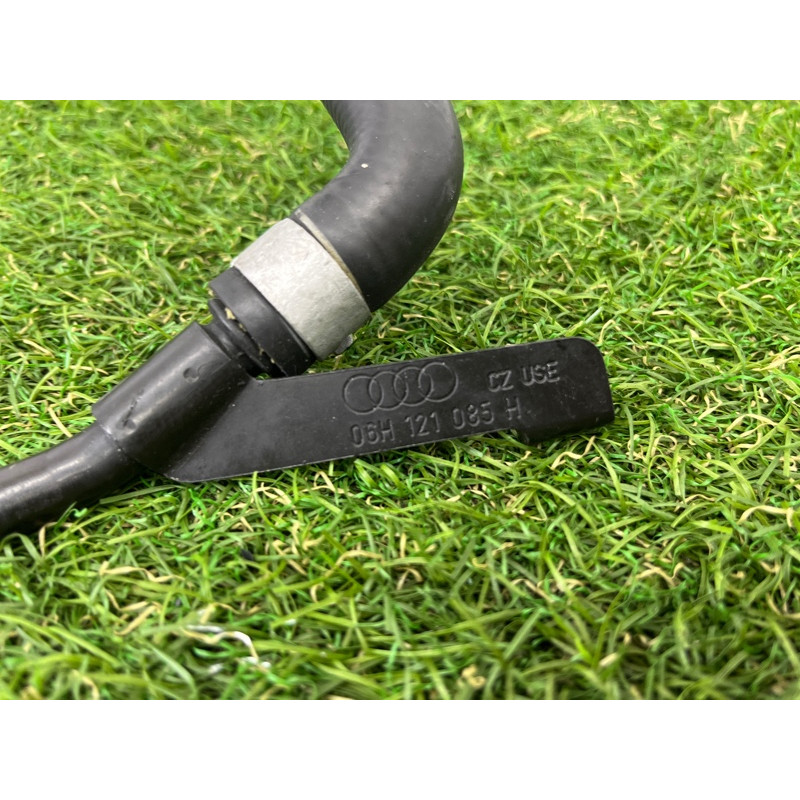 Трубка системы охлаждения (система охлаждения) AUDI A4 B8 2012 2.0 CAEB 06H121492D