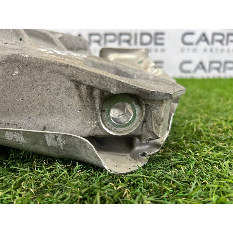Кронштейн подушки двигателя (кронштейны двигателя) BMW X5 E70 2011 3.0 N57 22116790026