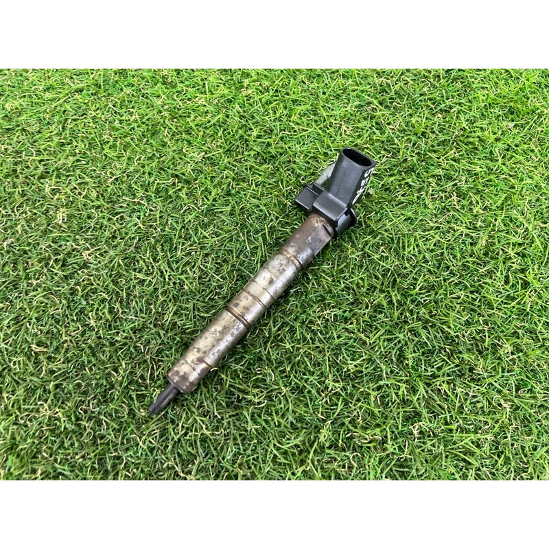 Форсунка топливная (топливная система) BMW X5 E70 2011 3.0 N57 13537805428