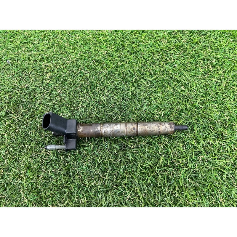 Форсунка топливная (топливная система) BMW X5 E70 2011 3.0 N57 13537805428