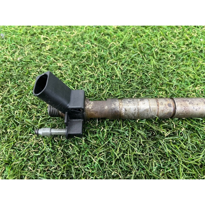 Форсунка топливная (топливная система) BMW X5 E70 2011 3.0 N57 13537805428