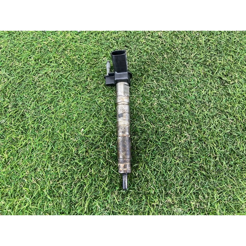 Форсунка топливная (топливная система) BMW X5 E70 2011 3.0 N57 13537805428