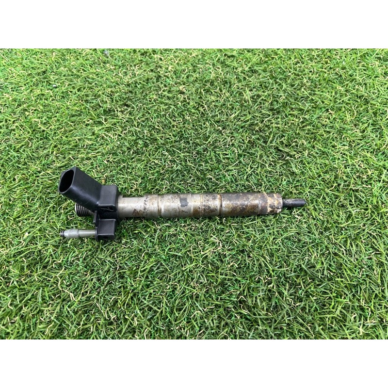 Форсунка топливная (топливная система) BMW X5 E70 2011 3.0 N57 13537805428