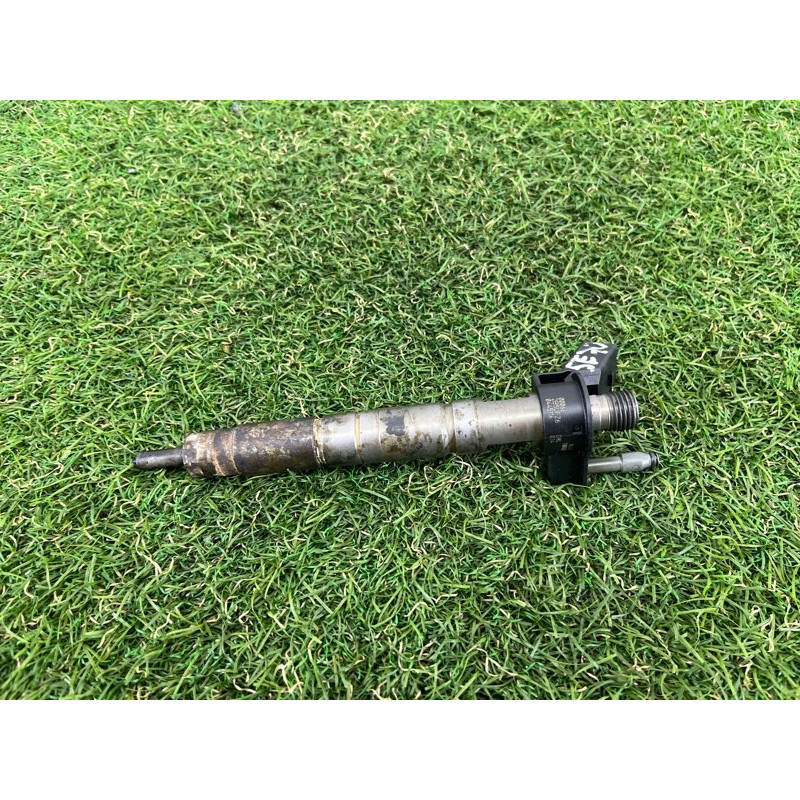 Форсунка топливная (топливная система) BMW X5 E70 2011 3.0 N57 13537805428