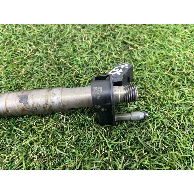 Форсунка топливная (топливная система) BMW X5 E70 2011 3.0 N57 13537805428