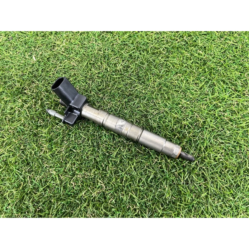 Форсунка топливная (топливная система) BMW X5 E70 2011 3.0 N57 13537805428