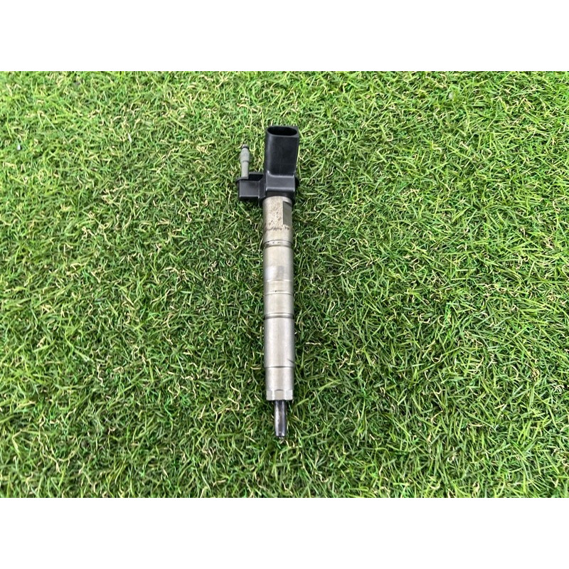 Форсунка топливная (топливная система) BMW X5 E70 2011 3.0 N57 13537805428