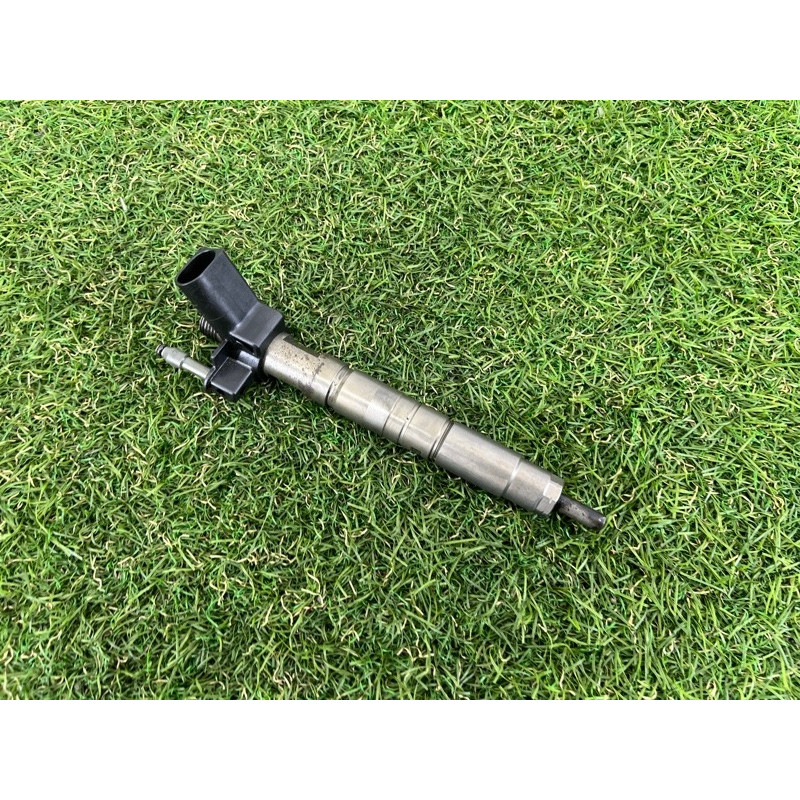 Форсунка топливная (топливная система) BMW X5 E70 2011 3.0 N57 13537805428