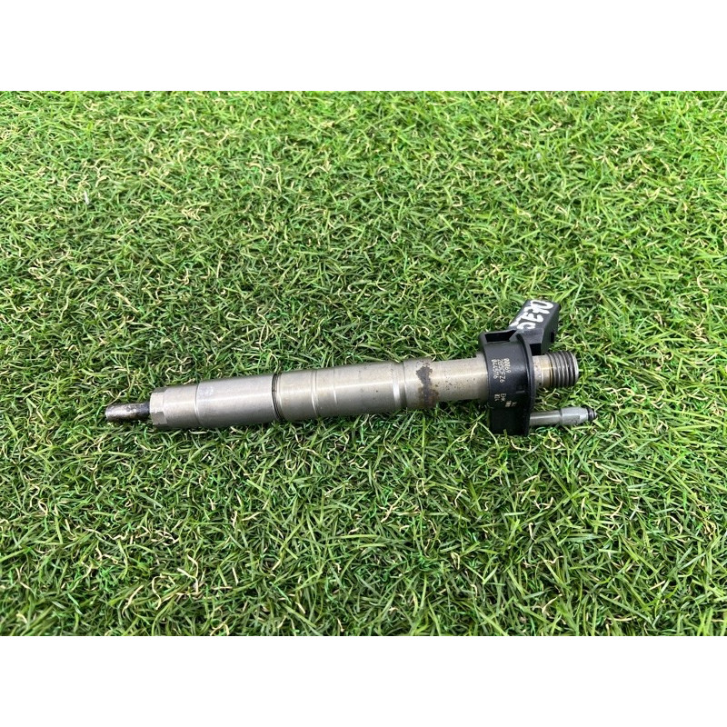 Форсунка топливная (топливная система) BMW X5 E70 2011 3.0 N57 13537805428