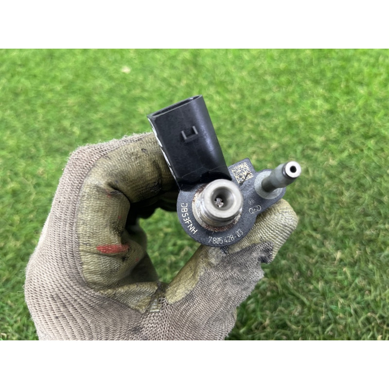 Форсунка топливная (топливная система) BMW X5 E70 2011 3.0 N57 13537805428