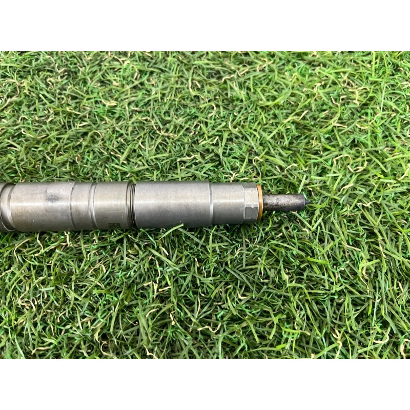 Форсунка топливная (топливная система) BMW X5 E70 2011 3.0 N57 13537805428