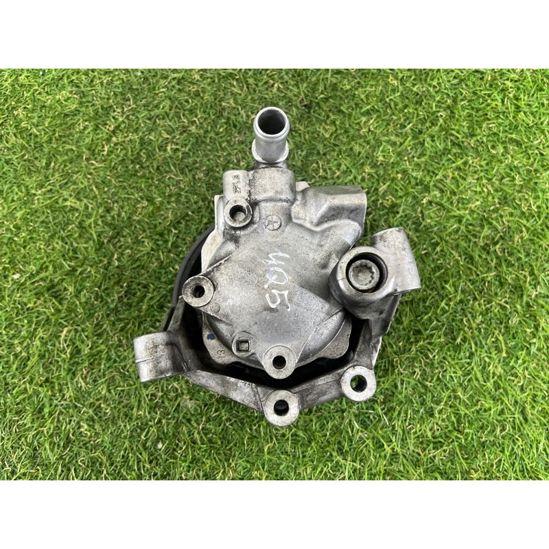 Насос гидроусилителя руля (рулевое управление) AUDI Q5 8R 2012 3.2 CALB 8R0145155T