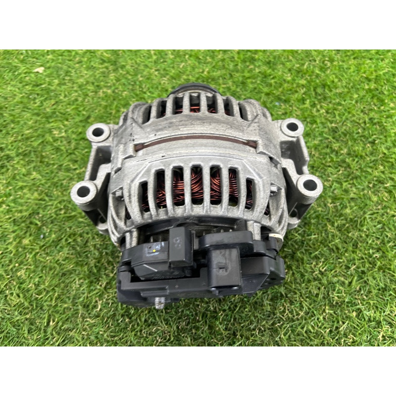 Генератор (электрика) AUDI A4 B8 2012 2.0 CAEB 06H903016L