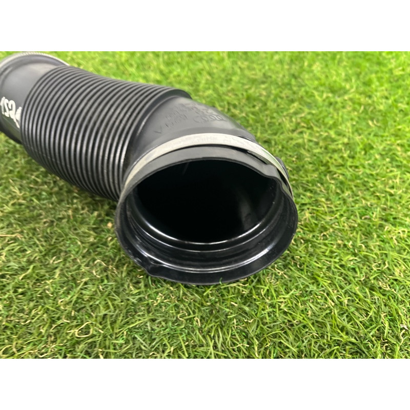 Патрубок воздушного фильтра (впускная система) AUDI SQ5 FY 2018 3.0 CWGD 06M129629A