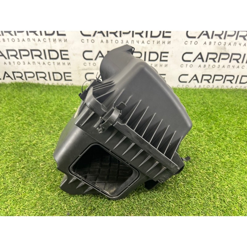 Корпус воздушного фильтра (впускная система) Jeep Grand Cherokee WK2 2014 3.0 Diesel EXF 68213830AA