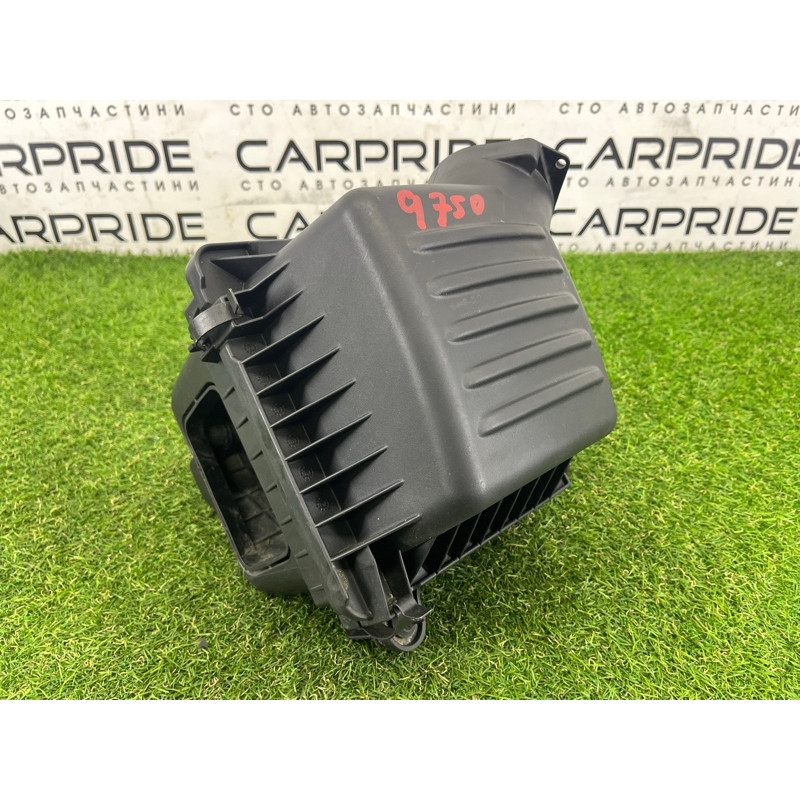 Корпус воздушного фильтра (впускная система) Jeep Grand Cherokee WK2 2014 3.0 Diesel EXF 68213830AA