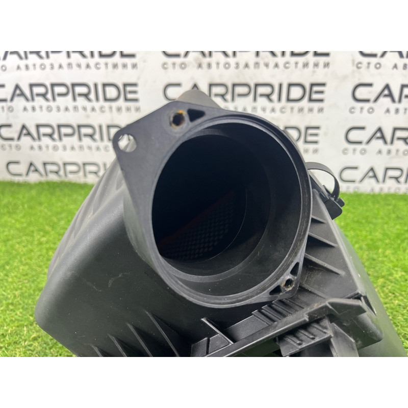 Корпус воздушного фильтра (впускная система) Jeep Grand Cherokee WK2 2014 3.0 Diesel EXF 68213830AA