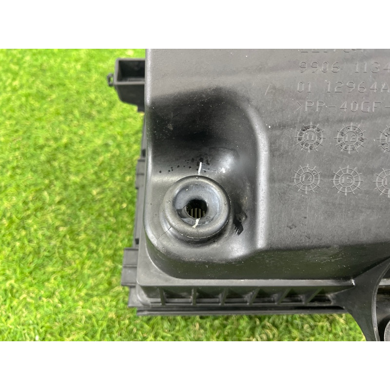 Корпус воздушного фильтра (впускная система) Jeep Grand Cherokee WK2 2014 3.0 Diesel EXF 68213830AA