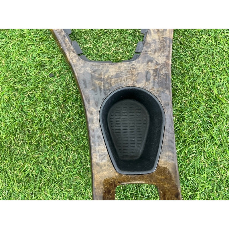 Декоративная накладка центральной консоли (салон) BMW 3-series E93 2008 3.0 N54 51167137486