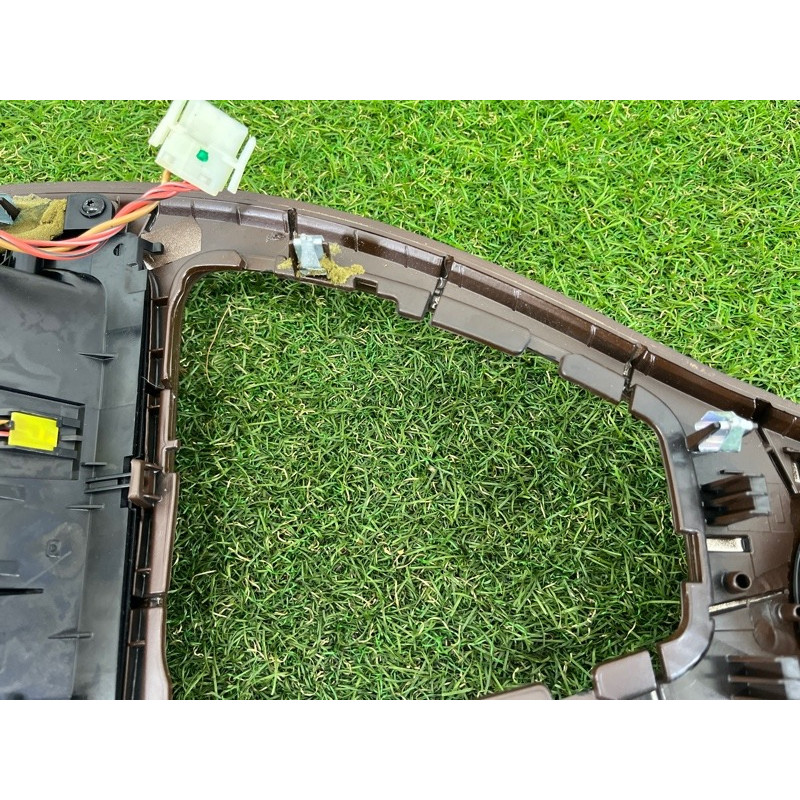 Декоративная накладка центральной консоли (салон) BMW 3-series E93 2008 3.0 N54 51167137486