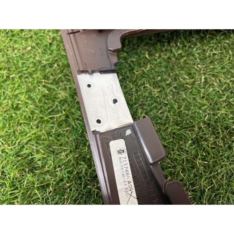 Декоративная накладка центральной консоли (салон) BMW 3-series E93 2008 3.0 N54 51167137486