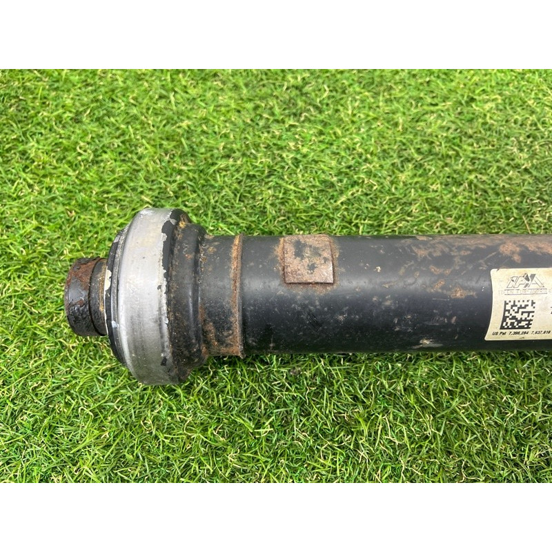 Карданный вал (трансмиссия) Volkswagen Touareg NF 2012 3.6 CGRA 7P0521101M