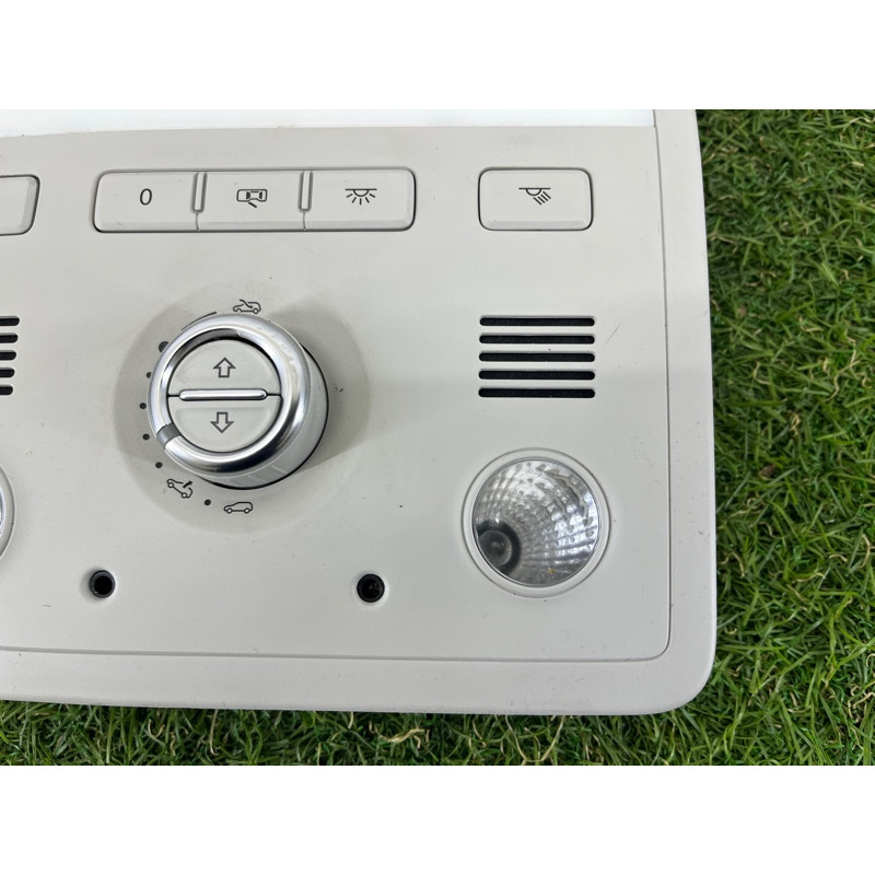 Плафон салона (салон) Volkswagen Touareg NF 2011 3.0 TDI 7P6947105F2EN