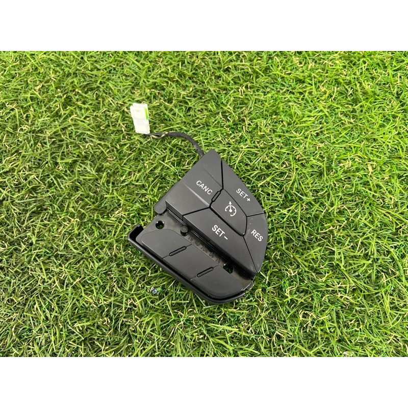 Кнопки руля (электрика / кнопки) Jeep Grand Cherokee WK2 2017 3.6 68245338AA