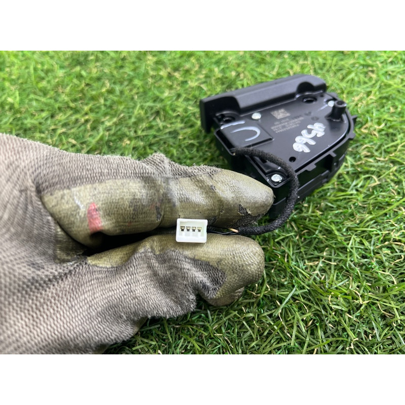 Кнопки руля (электрика / кнопки) Jeep Grand Cherokee WK2 2017 3.6 68245338AA