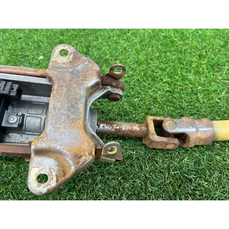 Рулевая колонка с карданчиком (рулевое управление) Volkswagen Touareg NF 2012 3.6 CGRA 7P6419501DJ