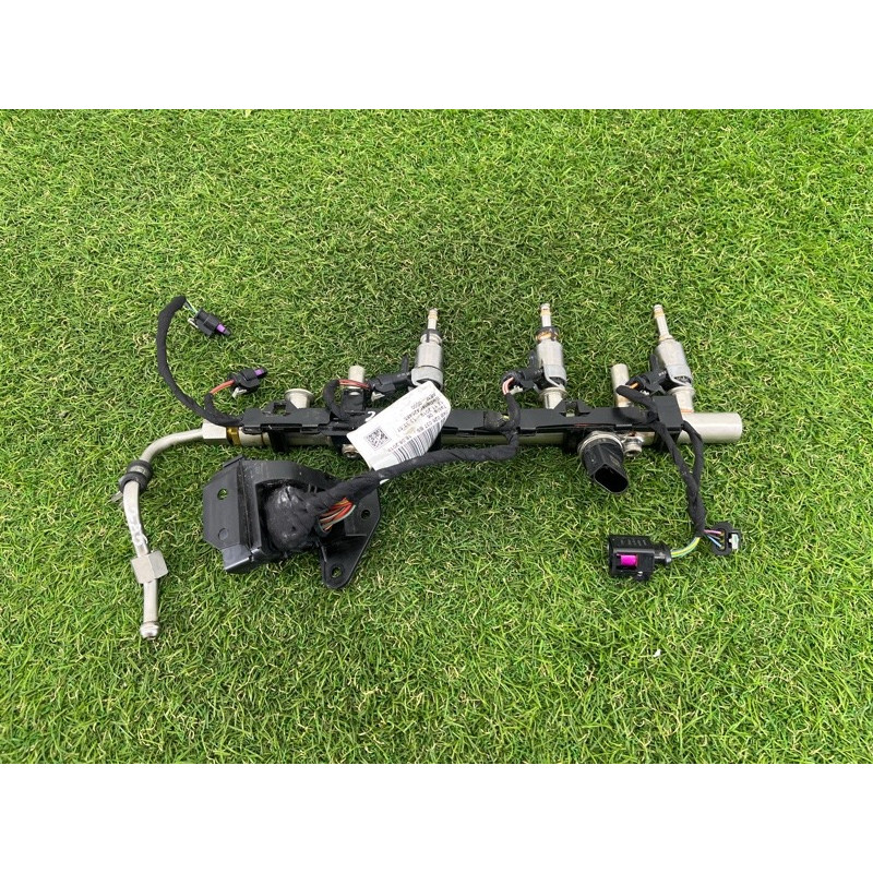 Топливная рампа (топливная система) AUDI A5 F5 2020 2.0 CYMC 06K133317AB