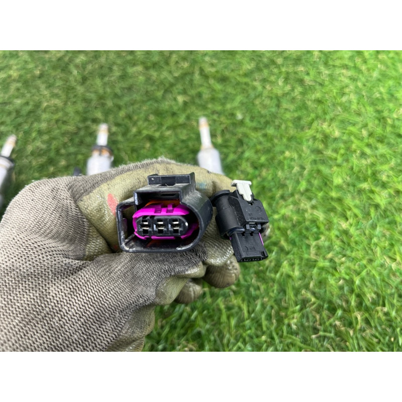 Топливная рампа (топливная система) AUDI A5 F5 2020 2.0 CYMC 06K133317AB