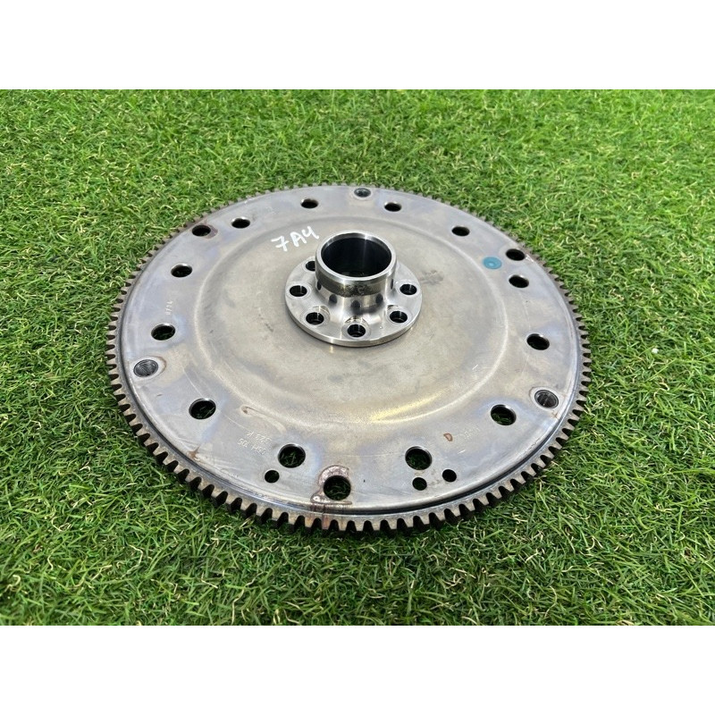 Маховик (двигатель и элементы) AUDI A4 B8 2012 2.0 CAEB 06H105323K