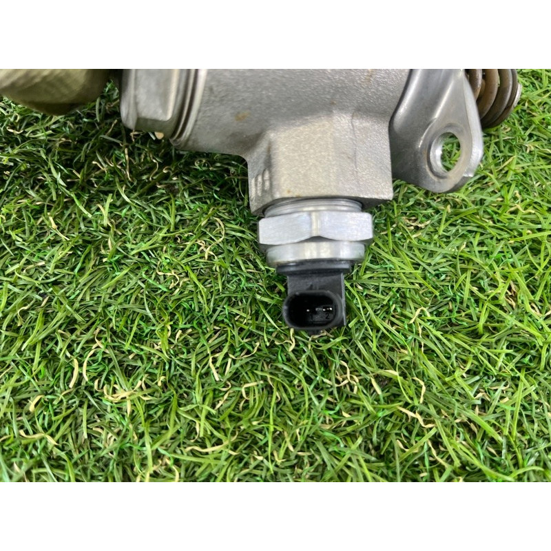 ТНВД (топливная система) AUDI A4 B8 2012 2.0 CAEB 06J127025F