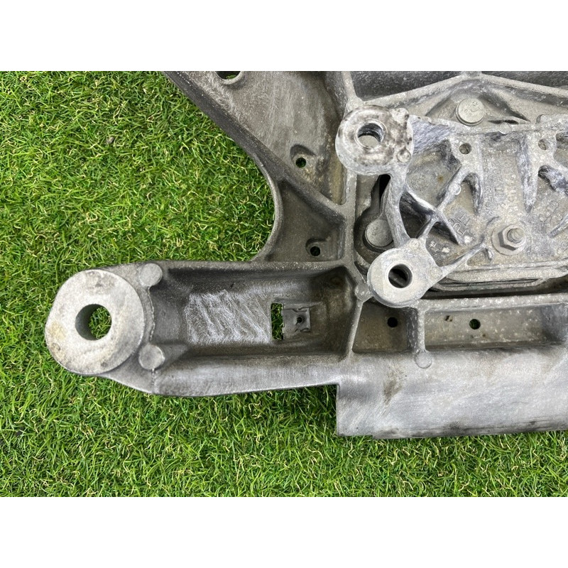 Кронштейн КПП (трансмиссия) AUDI A4 B8 2012 2.0 CAEB 8K0399263K