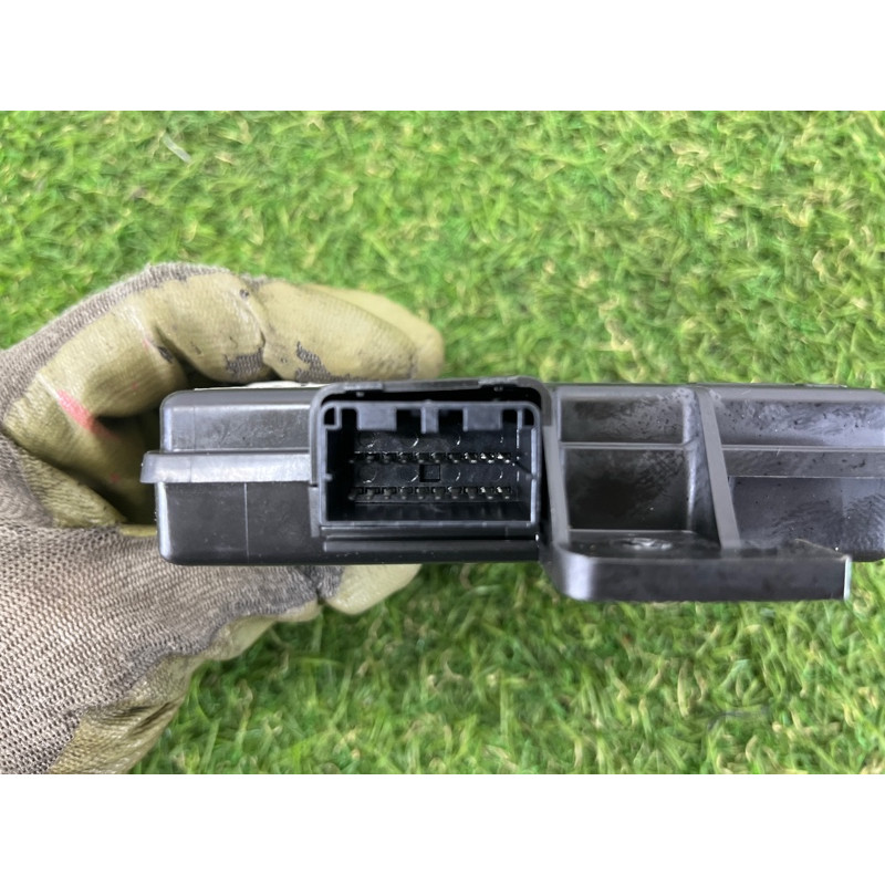 Блок бесключевого доступа (электрика / блок управления) Jeep Grand Cherokee WK2 2017 3.6 68211124AF