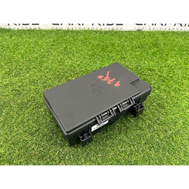 Блок предохранителей (электрика) Jeep Grand Cherokee WK2 2014 3.0 Diesel EXF 68194607AD